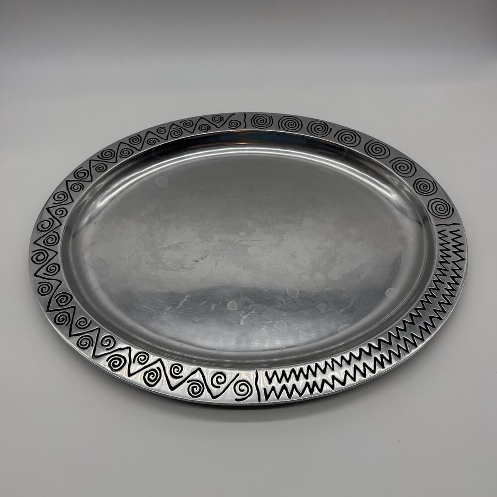 Wilton Armetale Reggae Large Oval Serving Platter 19” X 15.5” Metal Tray Dish